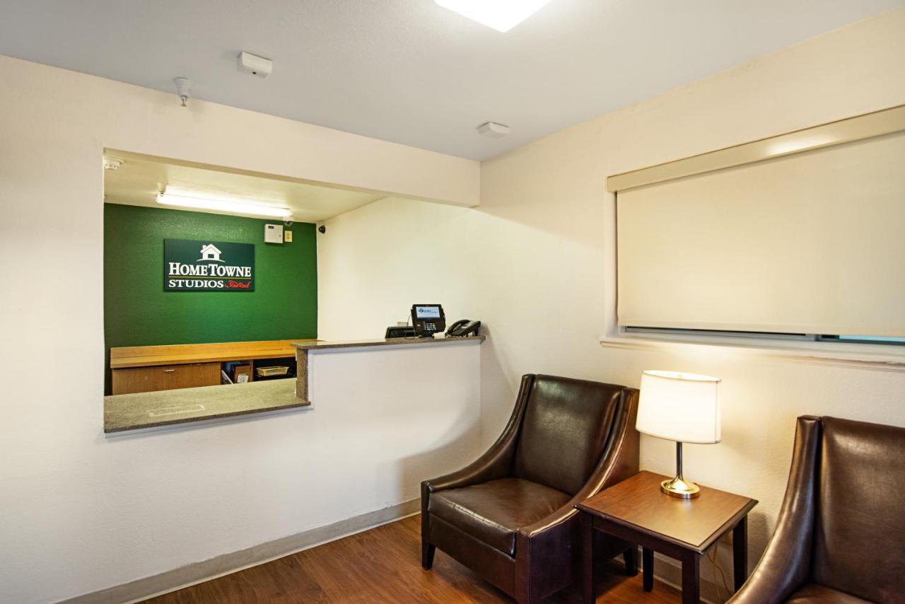 Hometowne Studios By Red Roof Colorado Springs - Airport Buitenkant foto