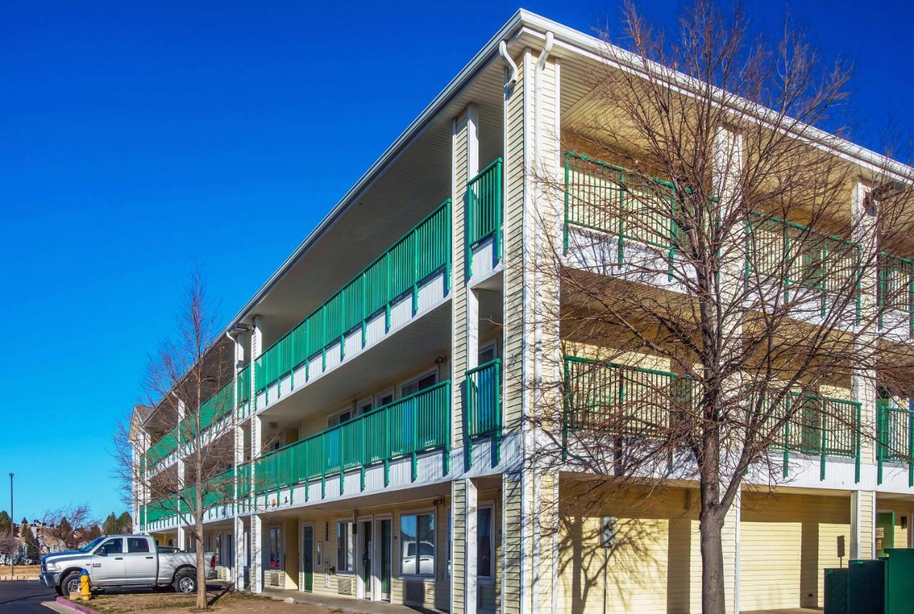 Hometowne Studios By Red Roof Colorado Springs - Airport Buitenkant foto